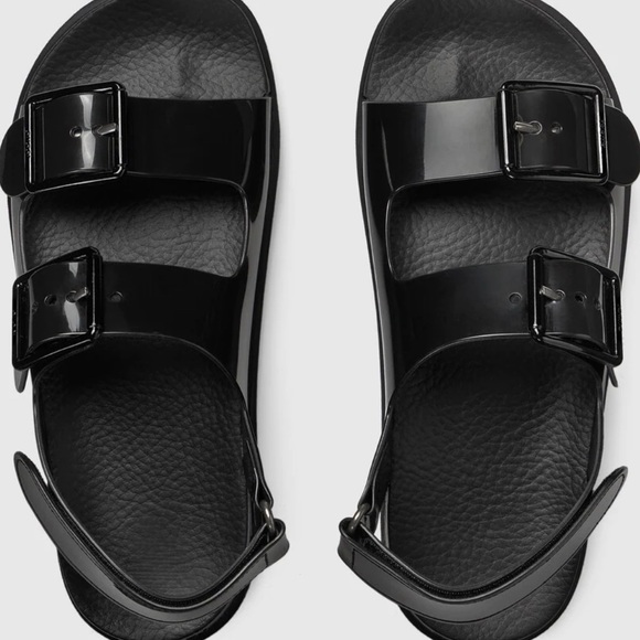 COPY - AUTHENTIC GUCCI RUBBER SANDALS| AVAILABLE NOW!!! - Picture 1 of 4